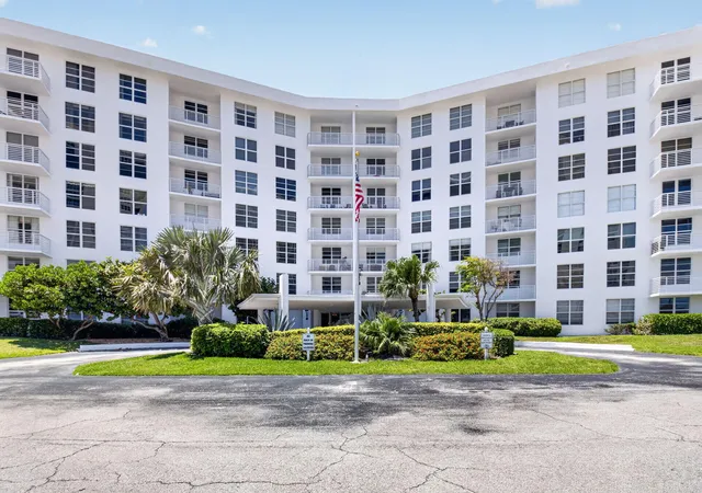 2851-s-ocean-blvd-5m-boca-raton-fl-33432/hzid_683b979e