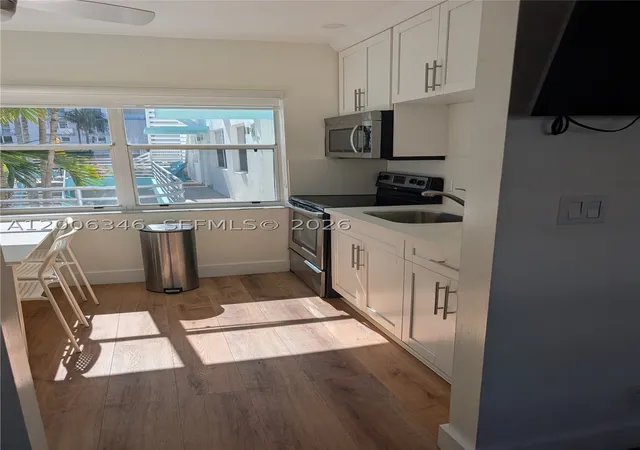 326-wilson-st-201-hollywood-fl-33019/hzid_1d993559