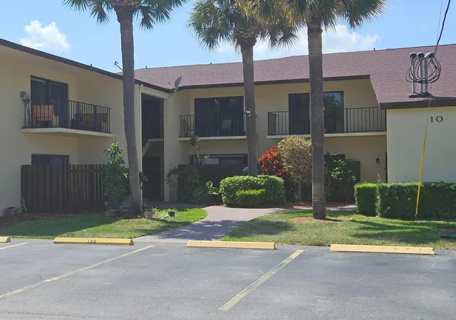 2050-oleander-blvd-10-108-fort-pierce-fl-34950/hzid_8aeea9fb