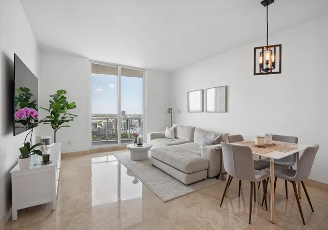 315-ne-3rd-ave-2108-fort-lauderdale-fl-33301/hzid_ca2563d2