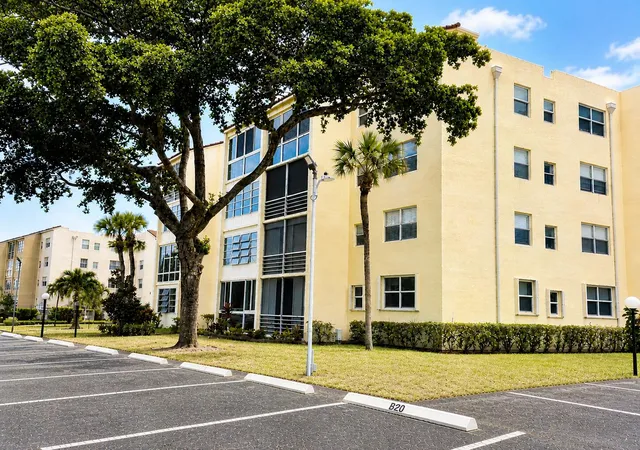 2831-somerset-dr-305-lauderdale-lakes-fl-33311/hzid_6f6a3772