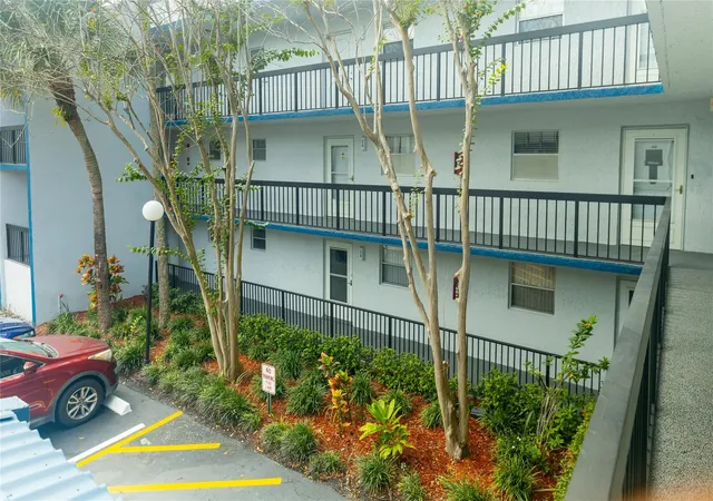 3140-holiday-springs-blvd-9-210-margate-fl-33063/hzid_72158f16