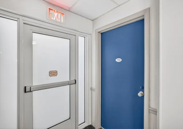 3333-ne-34th-st-701-fort-lauderdale-fl-33308/hzid_3029c88e