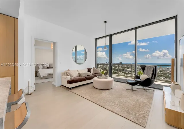 501-west-ave-2904-miami-beach-fl-33139/hzid_d6bfffa3