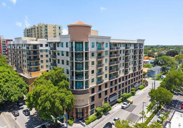 3590-coral-way-502-miami-fl-33145/hzid_c1929c28