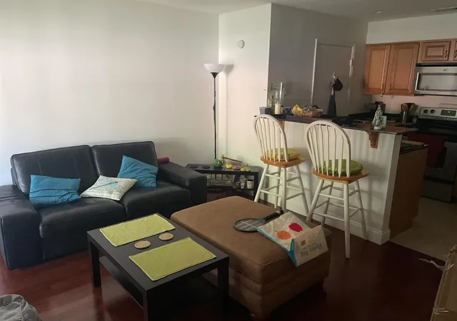 17485-nw-67th-ct-j-21-hialeah-fl-33015/hzid_3e3760fd