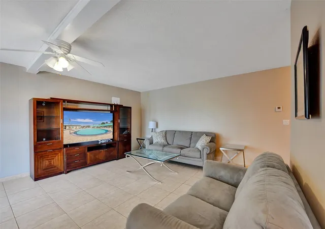 1300-n-12th-ct-7b-hollywood-fl-33019/hzid_6d4b3f33