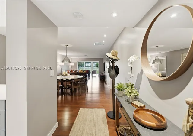 4002-s-cypress-ln-p-17-pompano-beach-fl-33069/hzid_ff5a81da