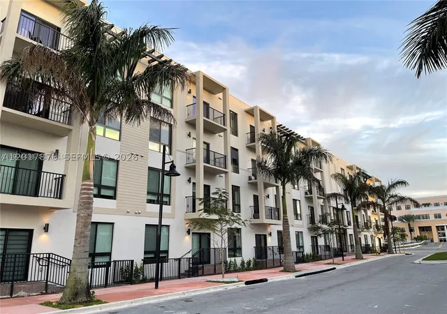 8201-nw-41st-st-d-203-doral-fl-33166/hzid_60673de7