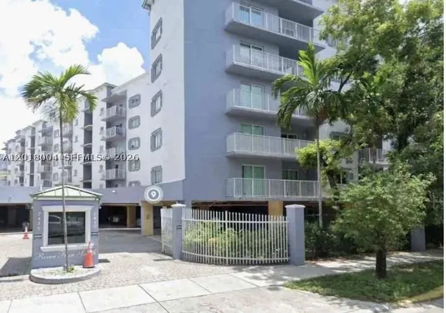 2415-nw-16th-st-rd-201-1-miami-fl-33125/hzid_076c751c