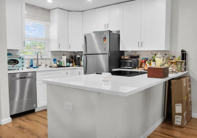 2202-ne-36th-st-15-lighthouse-point-fl-33064/hzid_9a938ebf