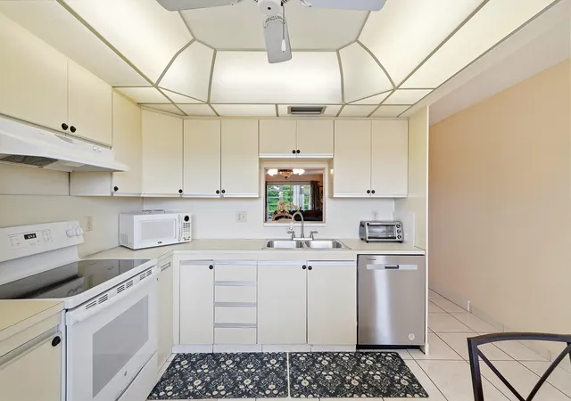 3201-portofino-pt-e3-coconut-creek-fl-33066/hzid_df5ba920