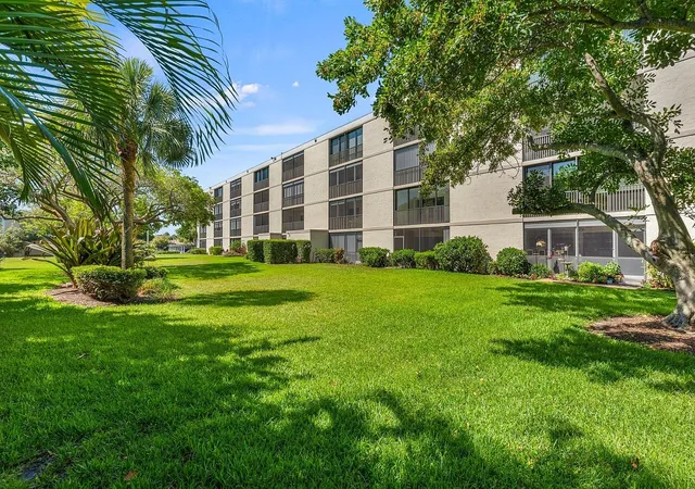 300-n-hwy-a1a-203c-jupiter-fl-33477/hzid_91c3bba8