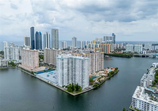301-174-1503-sunny-isles-beach-fl-33160/hzid_9425be3a