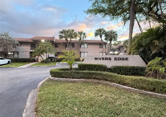 9505-sw-1st-ct-9505-coral-springs-fl-33071/hzid_0c7865c2