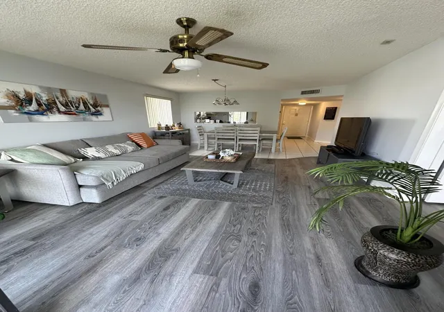 3138-via-poinciana-317-lake-worth-fl-33480/hzid_ea178655