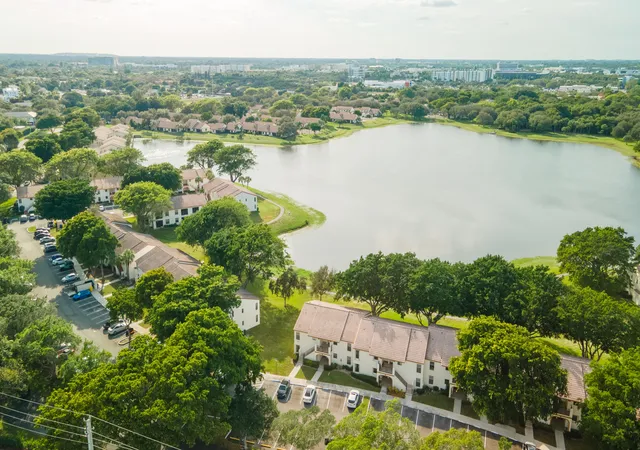 2900-olivewood-ter-2010-boca-raton-fl-33431/hzid_7d80f7a7
