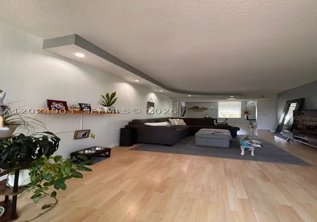 8411-forest-hills-dr-308-coral-springs-fl-33065/hzid_5cc4b759
