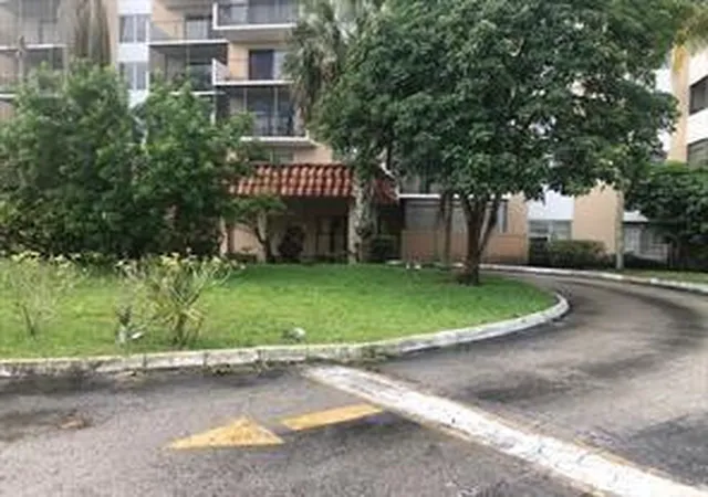 4174-inverrary-dr-907-lauderhill-fl-33319/hzid_6dfd96ad