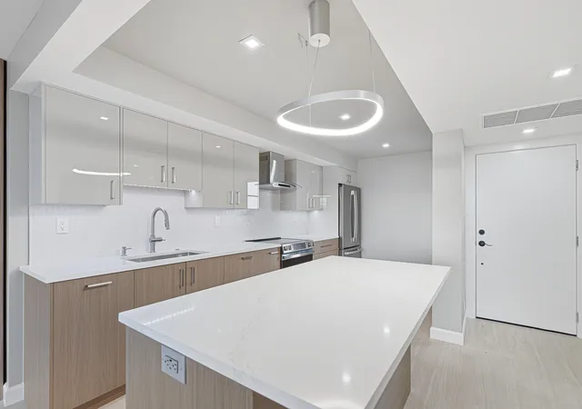 12-royal-palm-wy-6030-boca-raton-fl-33432/hzid_7cc4c02f