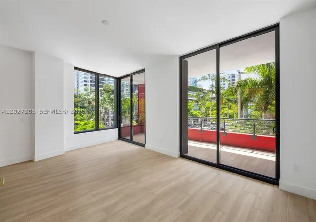 90-32nd-st-211-miami-fl-33127/hzid_5c23e59c