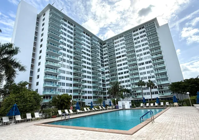 3233-ne-34th-st-1504-fort-lauderdale-fl-33308/hzid_2677b37d