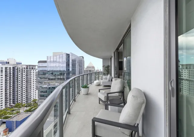 100-e-las-olas-blvd-2802-fort-lauderdale-fl-33301/hzid_0b288223