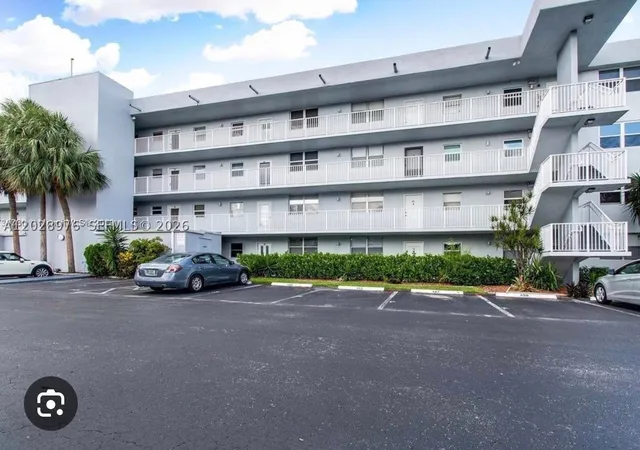 107-royal-park-dr-4f-oakland-park-fl-33309/hzid_6fa078b5