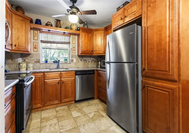 1425-arthur-st-205a-hollywood-fl-33020/hzid_27546474
