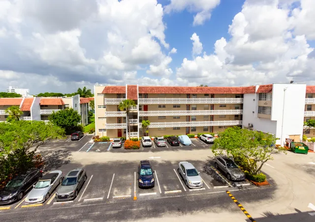 3531-inverrary-dr-h406-lauderhill-fl-33319/hzid_5f5b6759