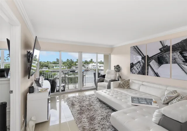 2611-n-riverside-dr-307-pompano-beach-fl-33062/hzid_4821f809