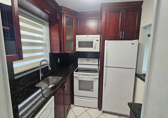 9911-sandalfoot-blvd-116-boca-raton-fl-33428/hzid_d8fa9e60