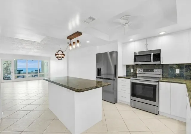 1850-s-ocean-blvd-304-pompano-beach-fl-33062/hzid_324a9abd