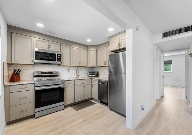 340-nw-19th-st-2020-boca-raton-fl-33432/hzid_ef2f57d1