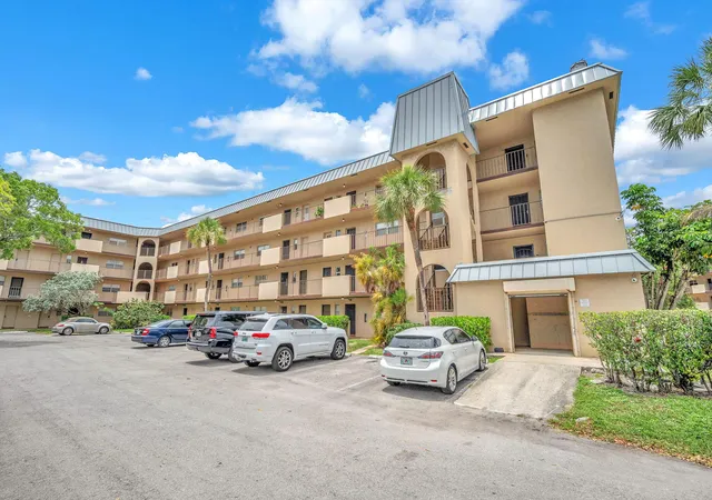 6361-n-falls-cir-dr-408-lauderhill-fl-33319/hzid_de1dd1e3
