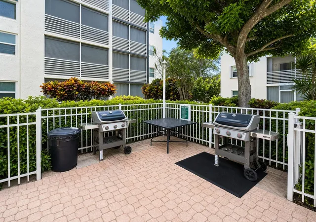 1541-s-ocean-blvd-219-pompano-beach-fl-33062/hzid_968fe75b