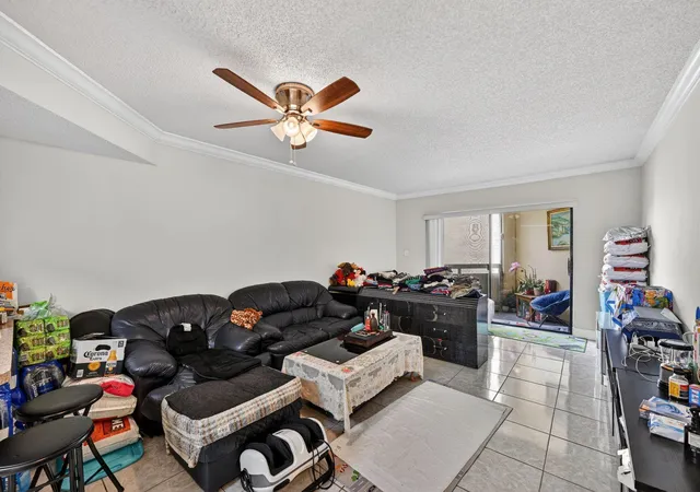8290-lake-dr-305-doral-fl-33166/hzid_58c55cff