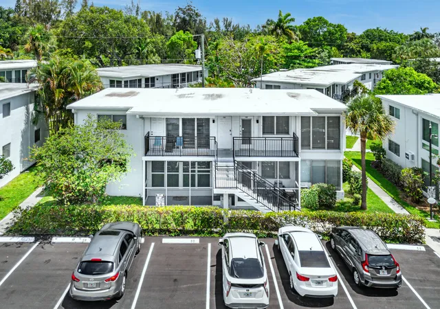 1045-se-15th-st-13d-fort-lauderdale-fl-33316/hzid_d696a852