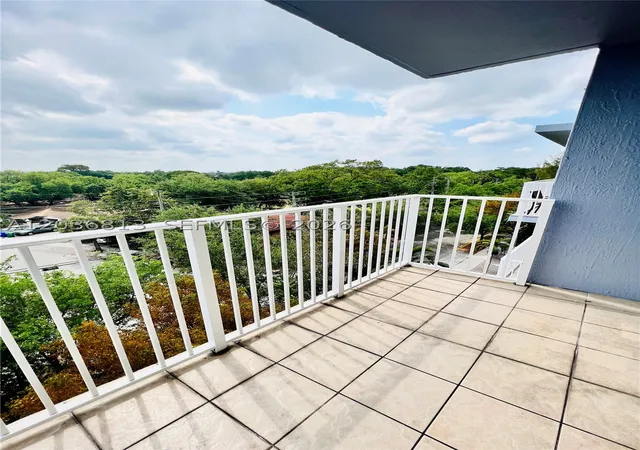 2415-nw-16th-st-rd-603-1-miami-fl-33125/hzid_c425a7b1