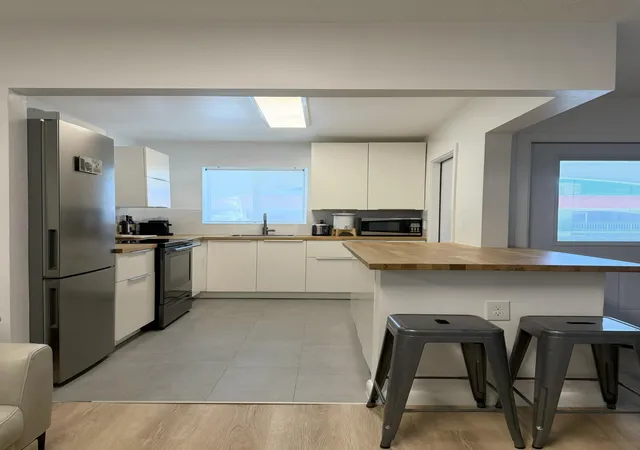 580-egret-dr-305-hallandale-beach-fl-33009/hzid_7ab56b54