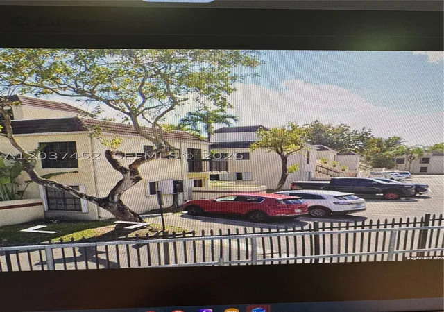 12910-sw-88th-ter-b-203-miami-fl-33186/hzid_979a9a7a
