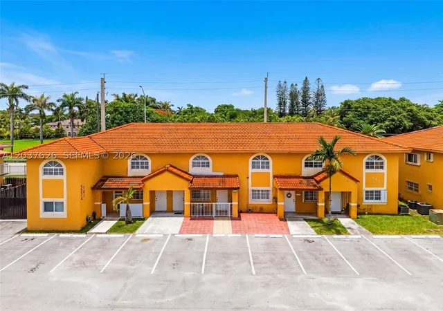 3574-w-80th-st-63-201-hialeah-fl-33018/hzid_929ad3dd
