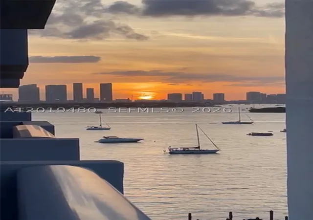 1200-west-ave-819-miami-beach-fl-33139/hzid_2c4e291f