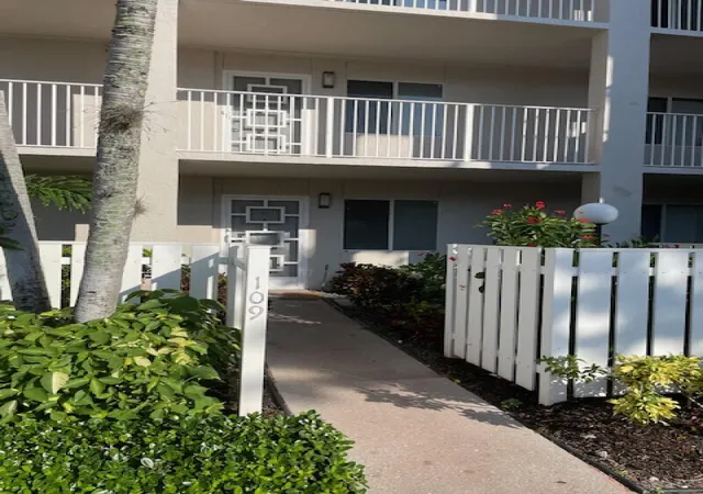 14111-royal-vista-dr-109-delray-beach-fl-33484/hzid_0cb70377