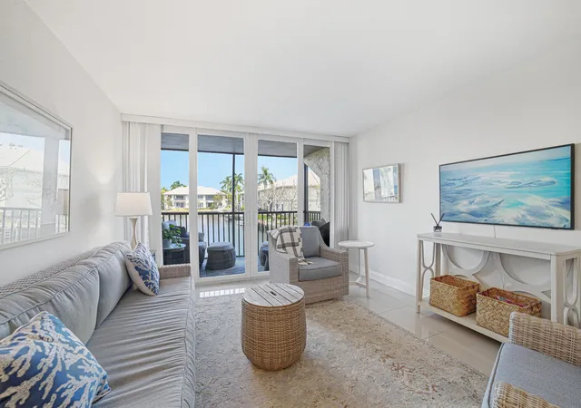 6-royal-palm-wy-211-boca-raton-fl-33432/hzid_06ffc138