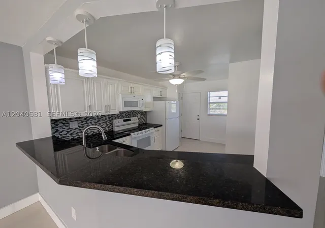 1750-ne-191st-st-622-3-miami-fl-33179/hzid_1a940b40
