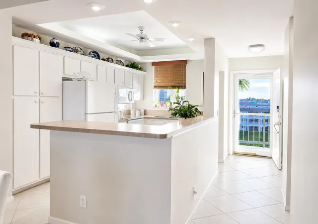 100-paradise-harbour-blvd-506-north-palm-beach-fl-33408/hzid_b738bea8