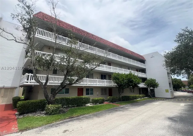 3571-inverrary-dr-307-lauderhill-fl-33319/hzid_d03c4931