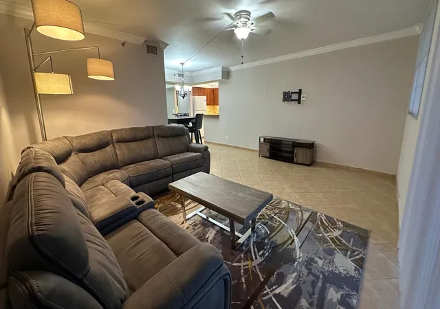 3300-w-rolling-hills-cir-708-davie-fl-33328/hzid_25758754