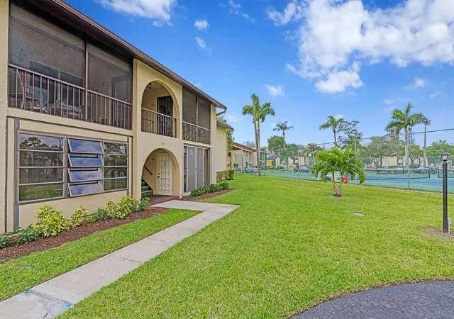 336-pine-ridge-cir-b-1-fl-33463/hzid_047ee360